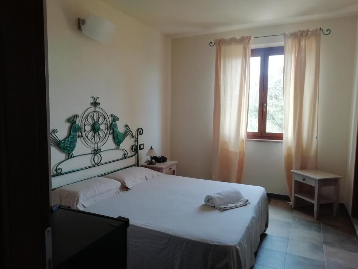 S'Ena Hotel Арбус Экстерьер фото
